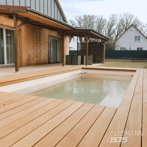 Détail finition bord de la plage de piscine, Allemann Bois